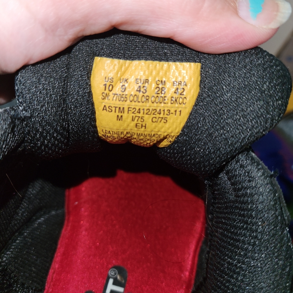 Size 10 men's steel toed shoes